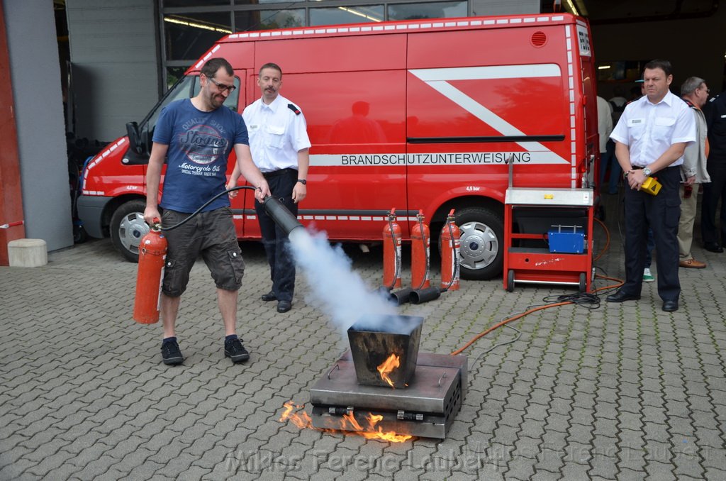 Tag der Offenen Tuer BF Koeln Weidenpesch Scheibenstr P087.JPG